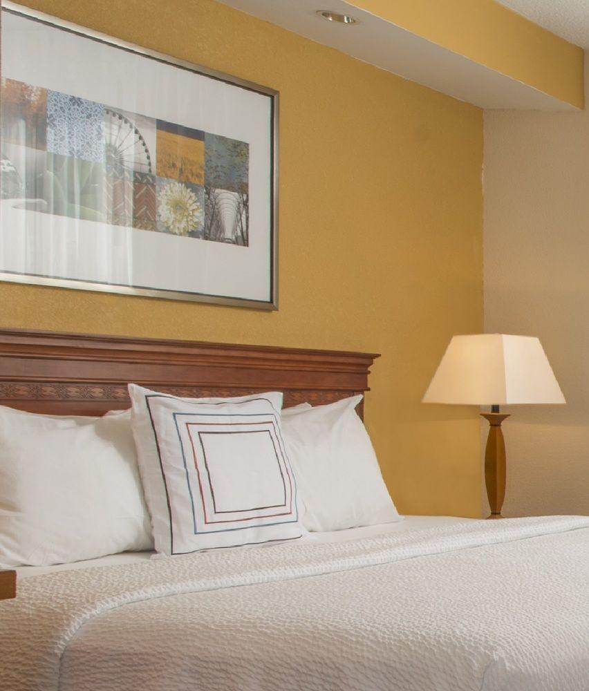 Fairfield Inn & Suites By Marriott Williamsburg Bagian luar foto