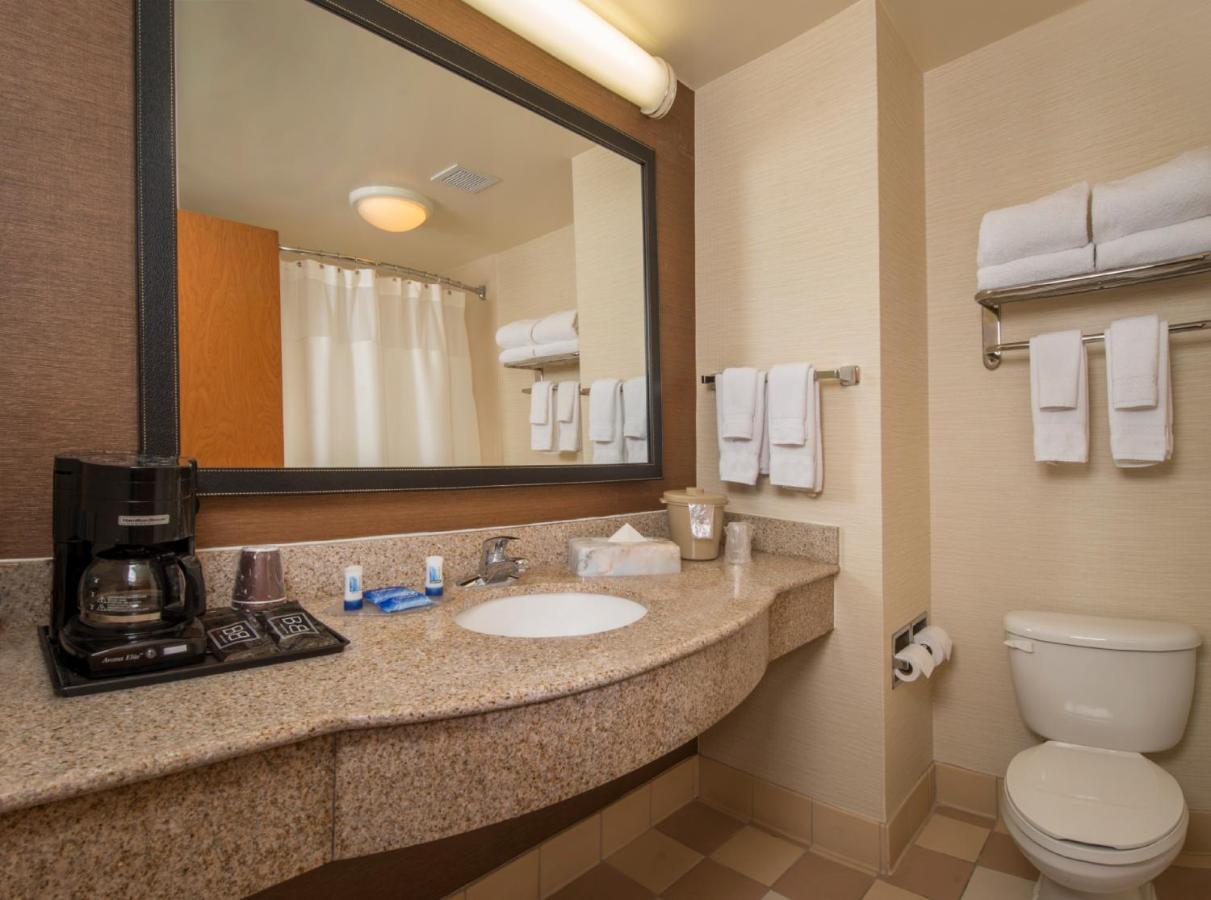 Fairfield Inn & Suites By Marriott Williamsburg Bagian luar foto
