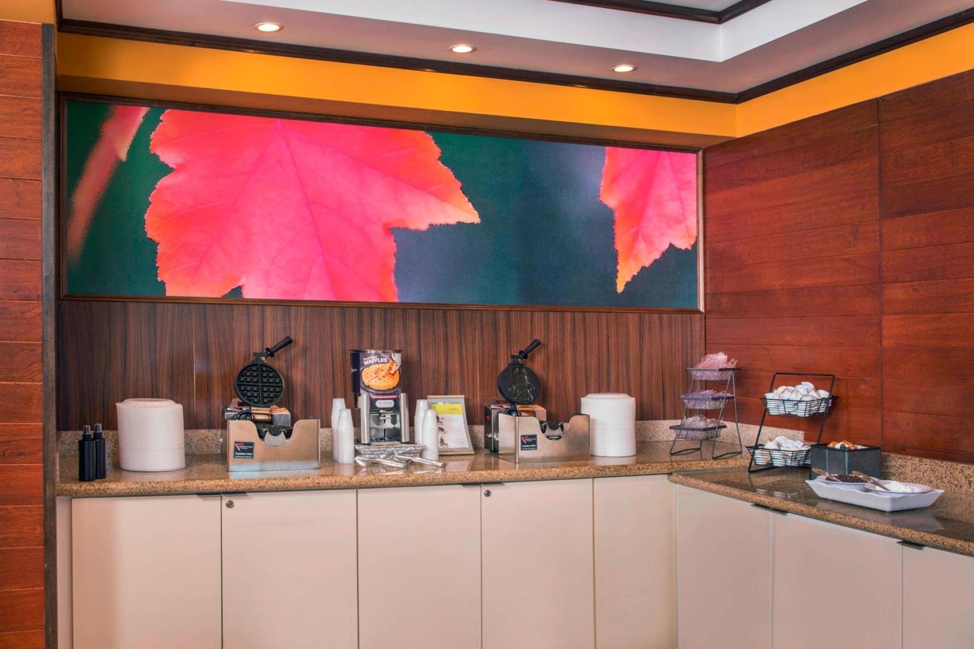 Fairfield Inn & Suites By Marriott Williamsburg Restoran foto