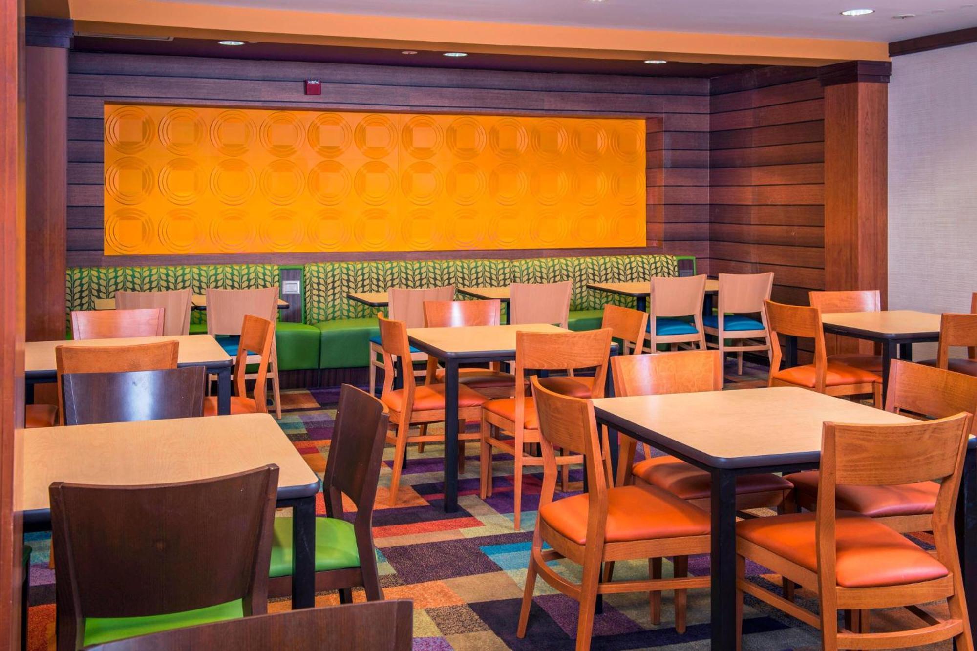 Fairfield Inn & Suites By Marriott Williamsburg Bagian luar foto