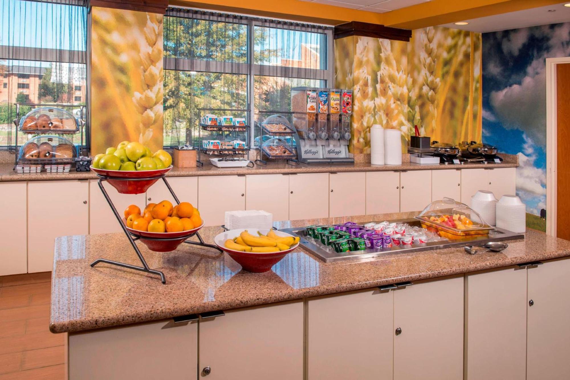 Fairfield Inn & Suites By Marriott Williamsburg Bagian luar foto