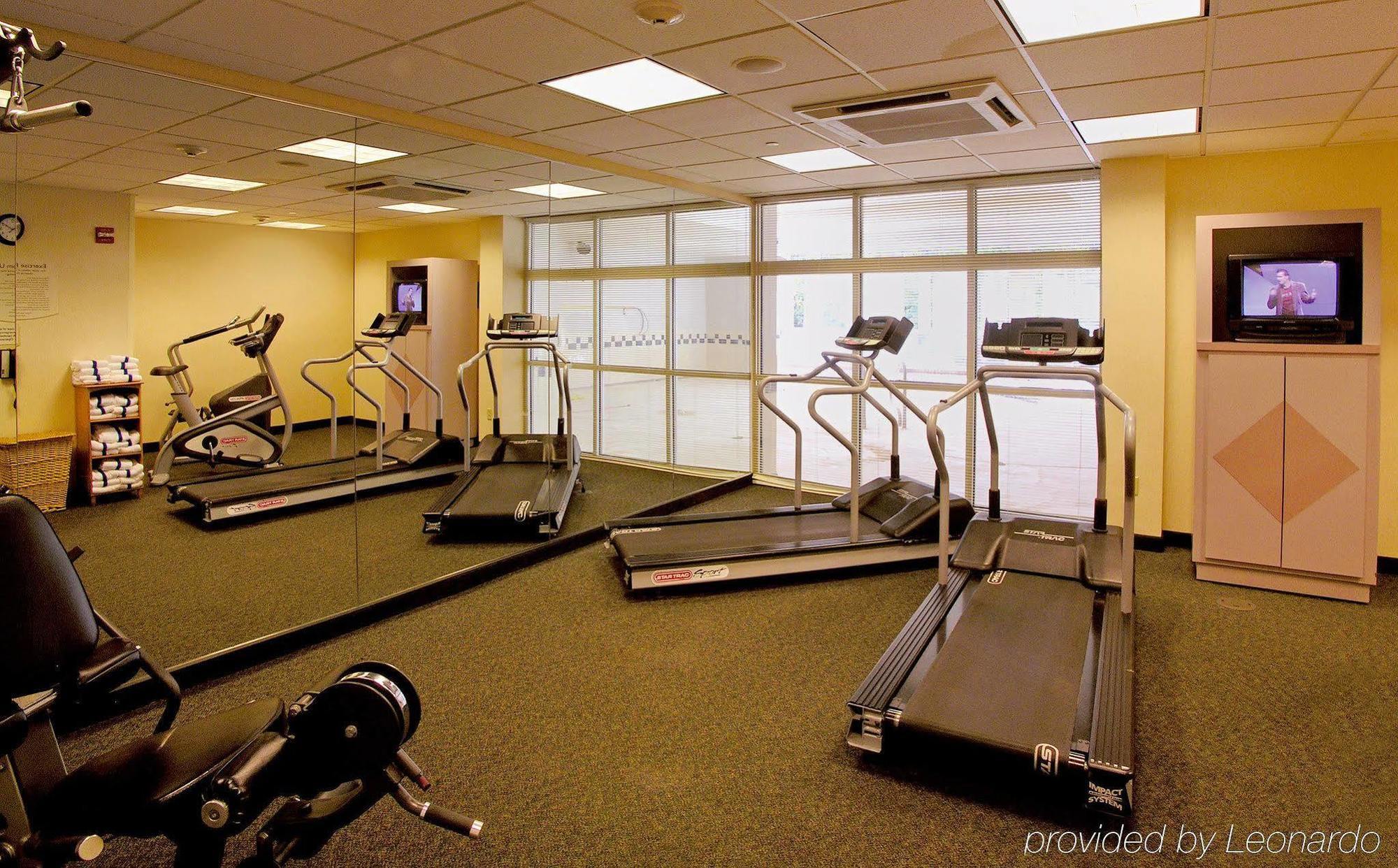 Fairfield Inn & Suites By Marriott Williamsburg Bagian luar foto