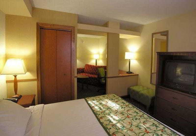 Fairfield Inn & Suites By Marriott Williamsburg Bagian luar foto