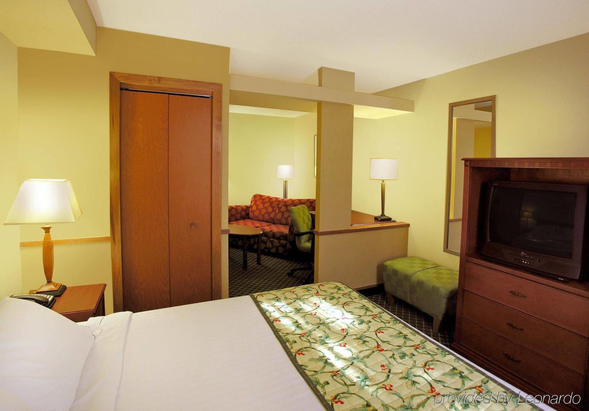 Fairfield Inn & Suites By Marriott Williamsburg Bagian luar foto